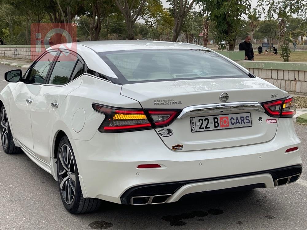 نيسان ماكسيما